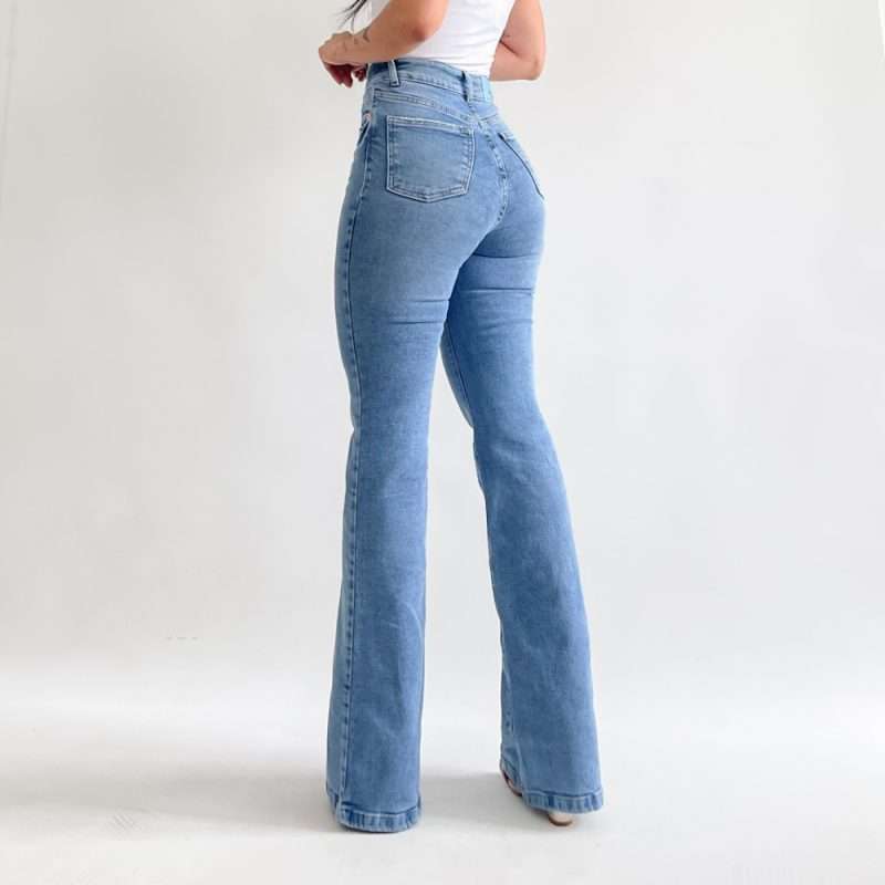 bootcut jeans