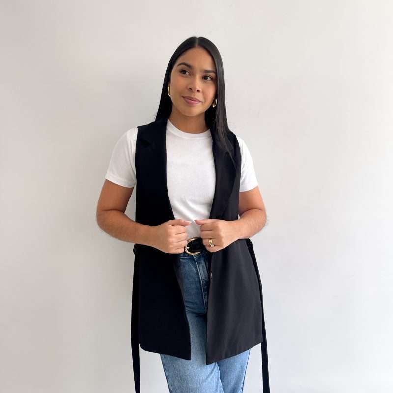 Blazer sin manga negro
